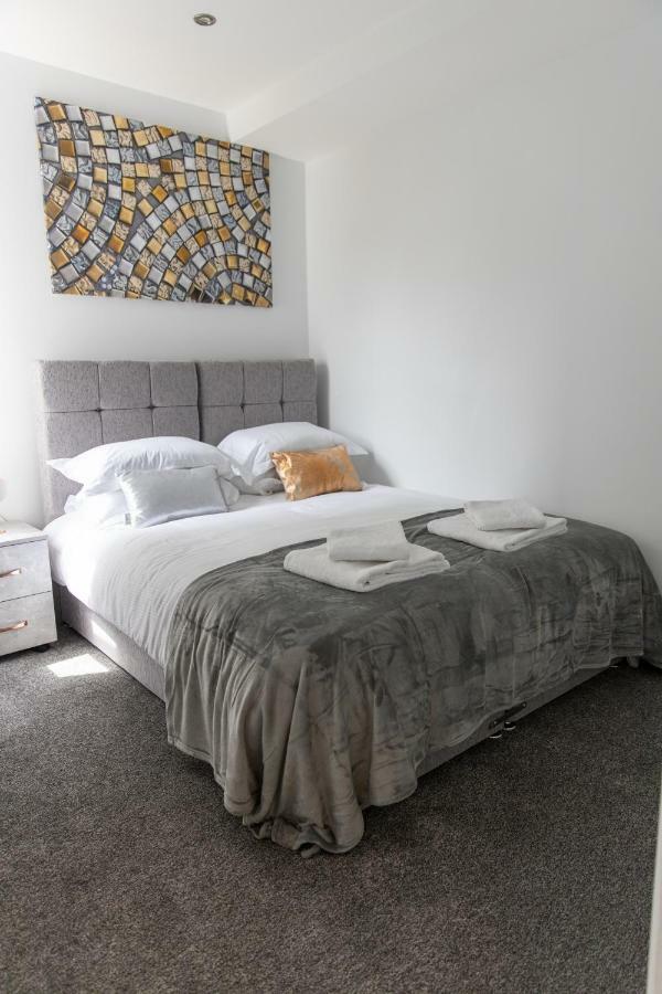 London Northwick Park Serviced Apartments By Riis Property Harrow Exterior photo