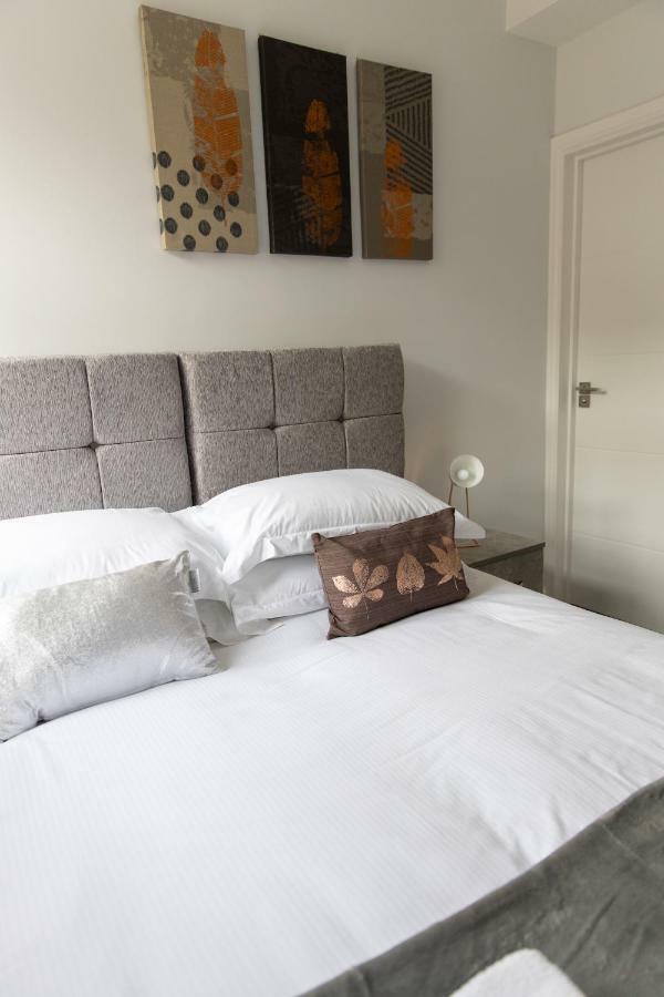 London Northwick Park Serviced Apartments By Riis Property Harrow Exterior photo